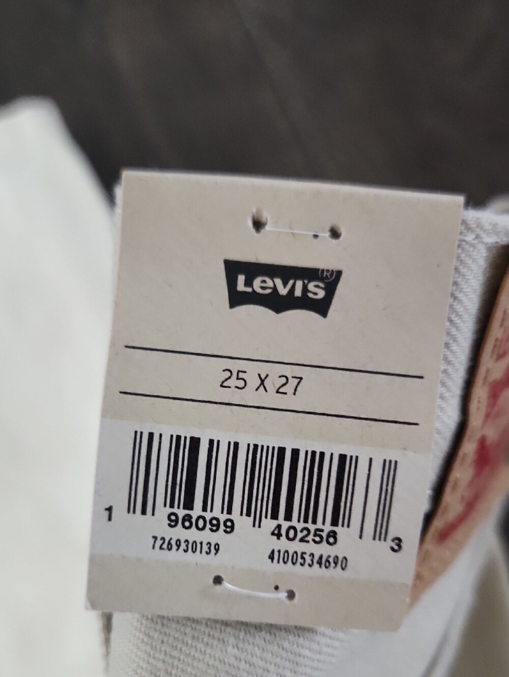 Levi's Cream Ribcage Straight Ankle Jeans NWT 25 - Picture 7 of 7